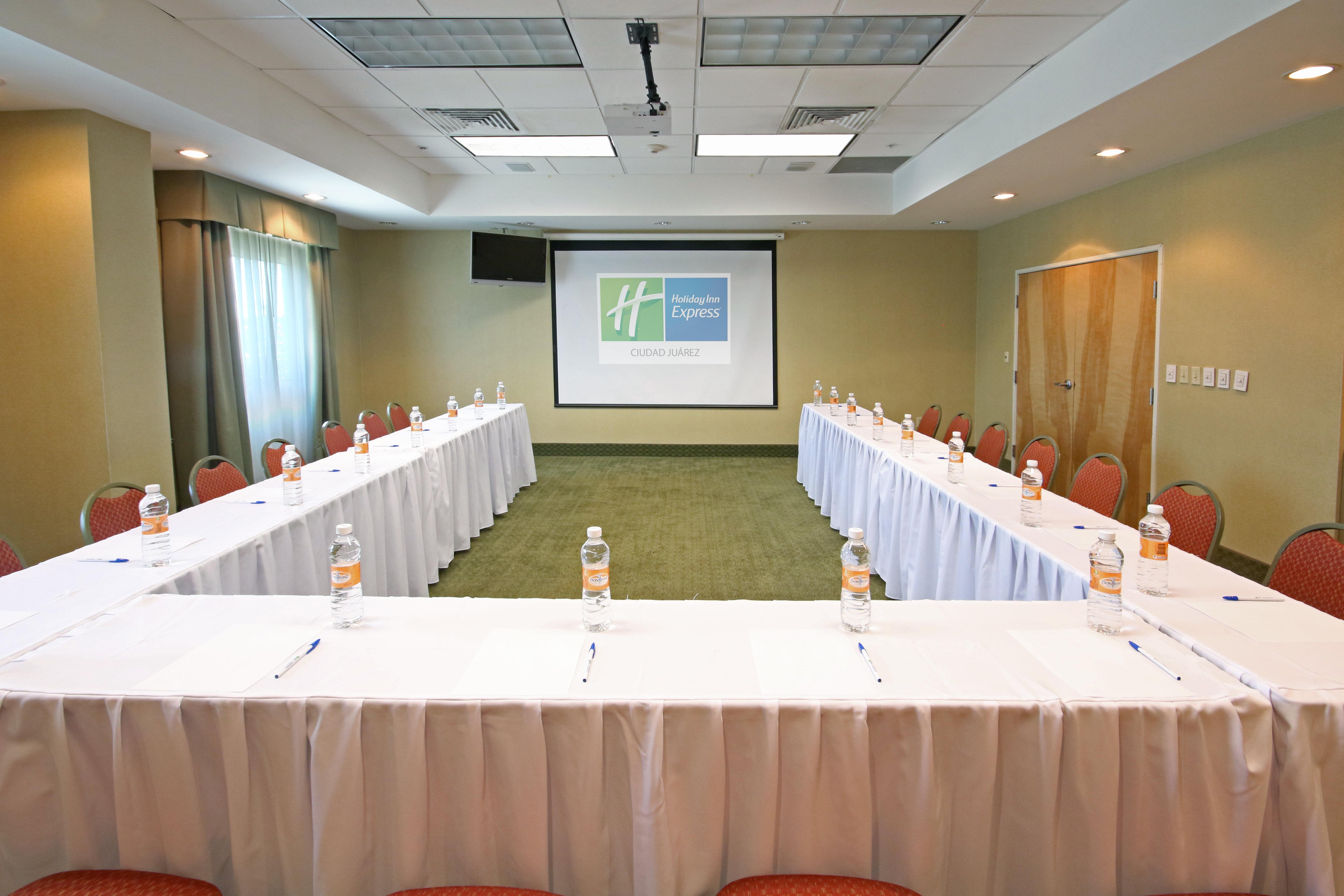 Holiday Inn Express Hotel & Suites Cd. Juarez - Las Misiones By Ihg מראה חיצוני תמונה